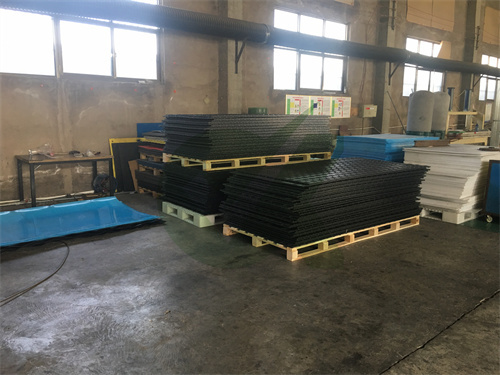 customized size temporary road track 12mm thick for construction